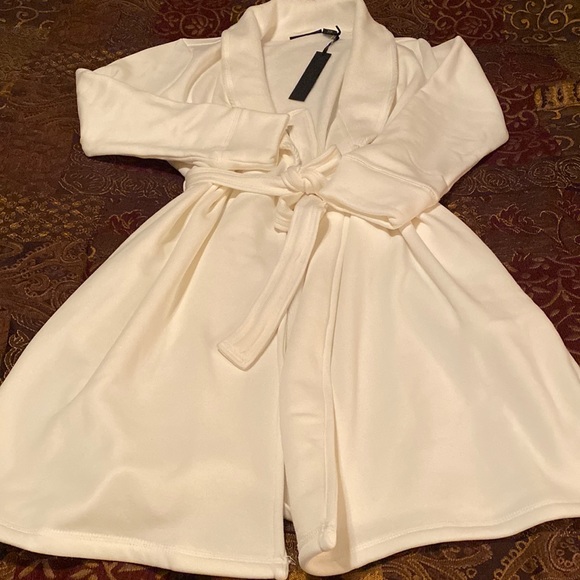 House of Harlow 1960 Intimates & Sleepwear House Of Harlow 96 Luxe Fleece Lined Robe Poshmark